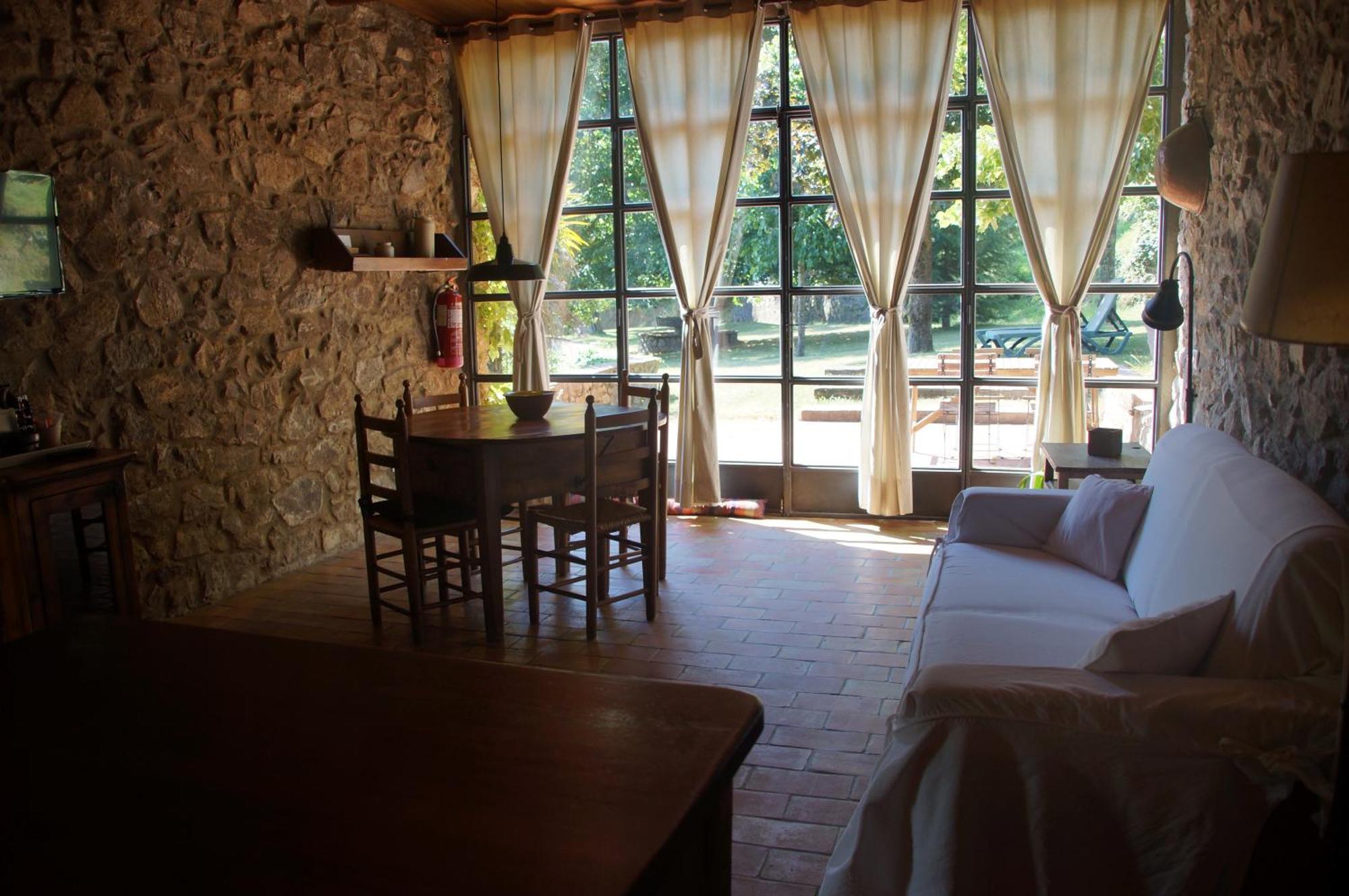 Mas Roquet Guest House Macanet De Cabrenys Exterior photo